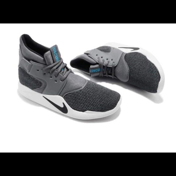 nike incursion grey